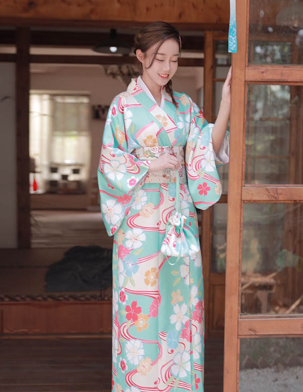 巴黎伴游